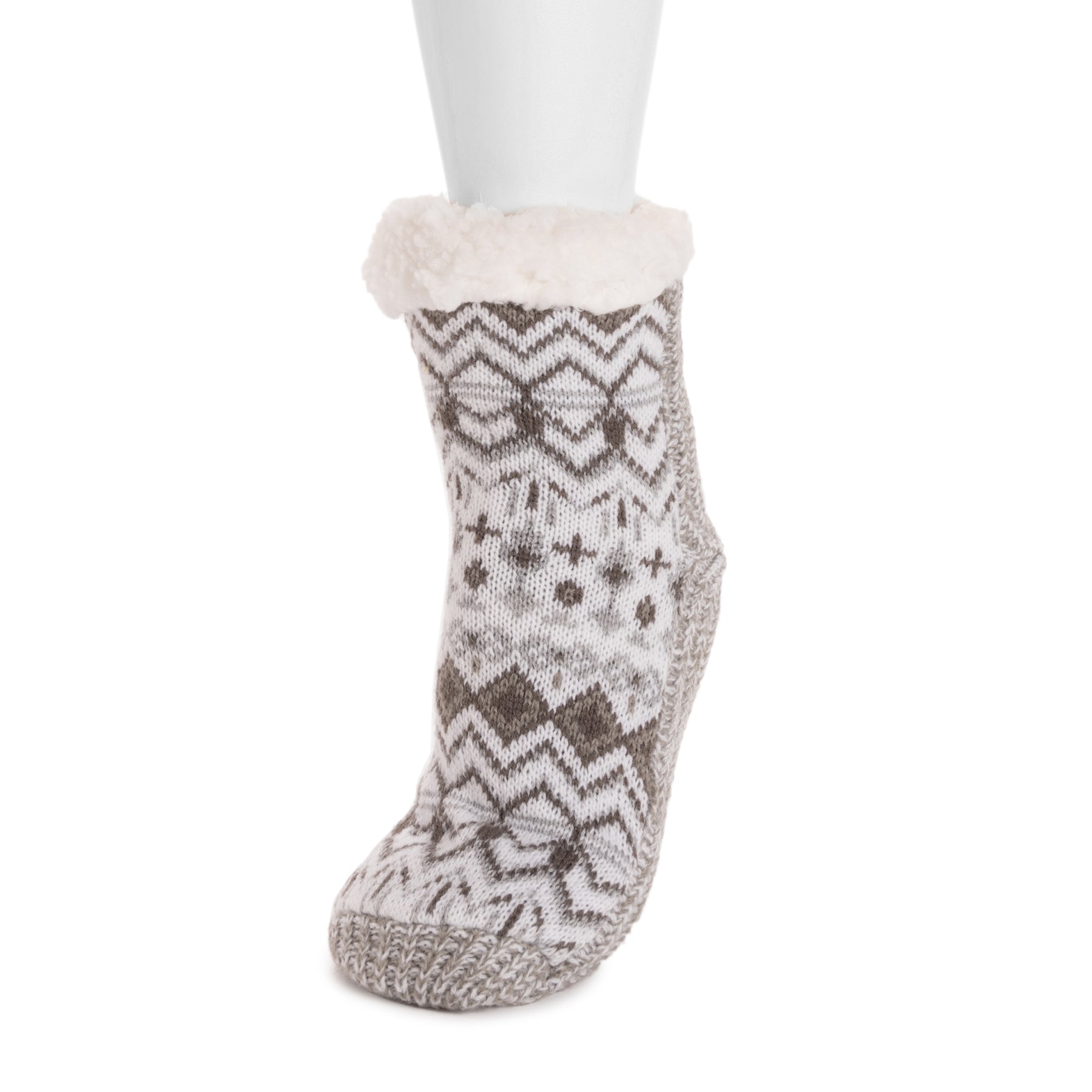 How to Wash Muk Luks Socks: Easy & Effective Tips