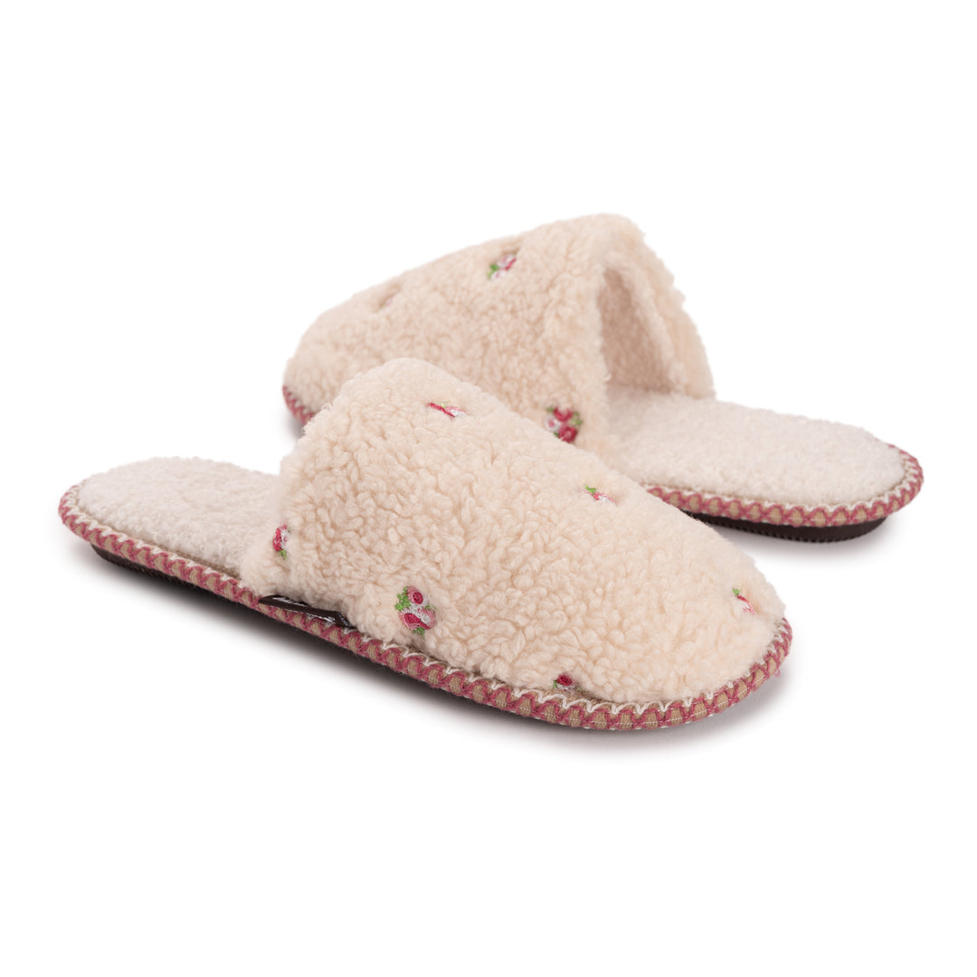 Women's Novelty Punch Needle Scuff – MUK LUKS