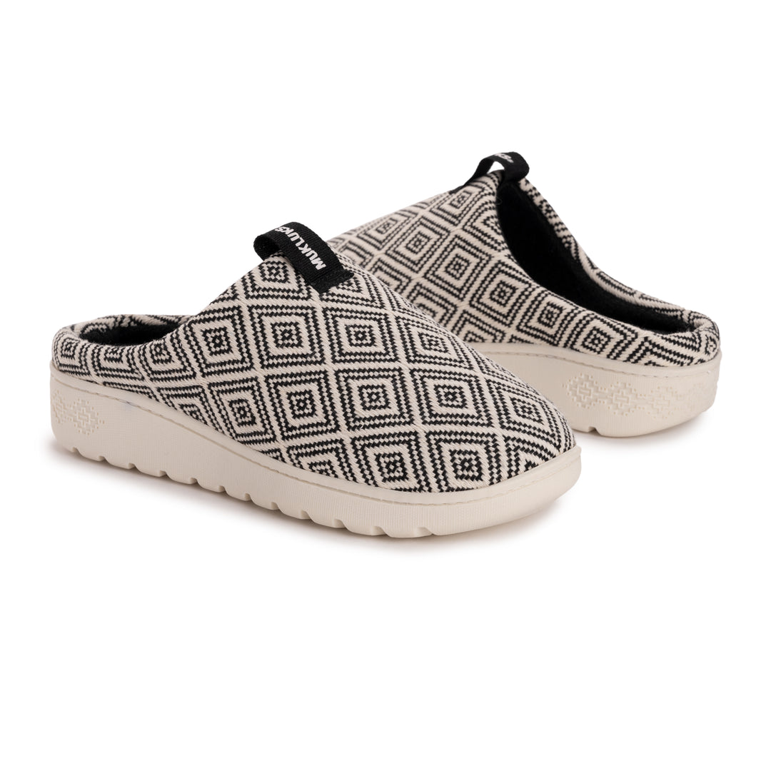 Women's Hailey Slipper Black/Ivory – MUK LUKS - Main Image